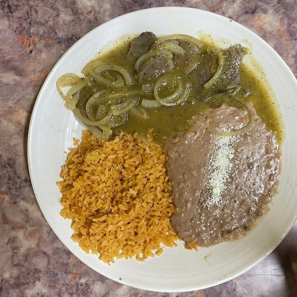 Lengua En Salsa Verde