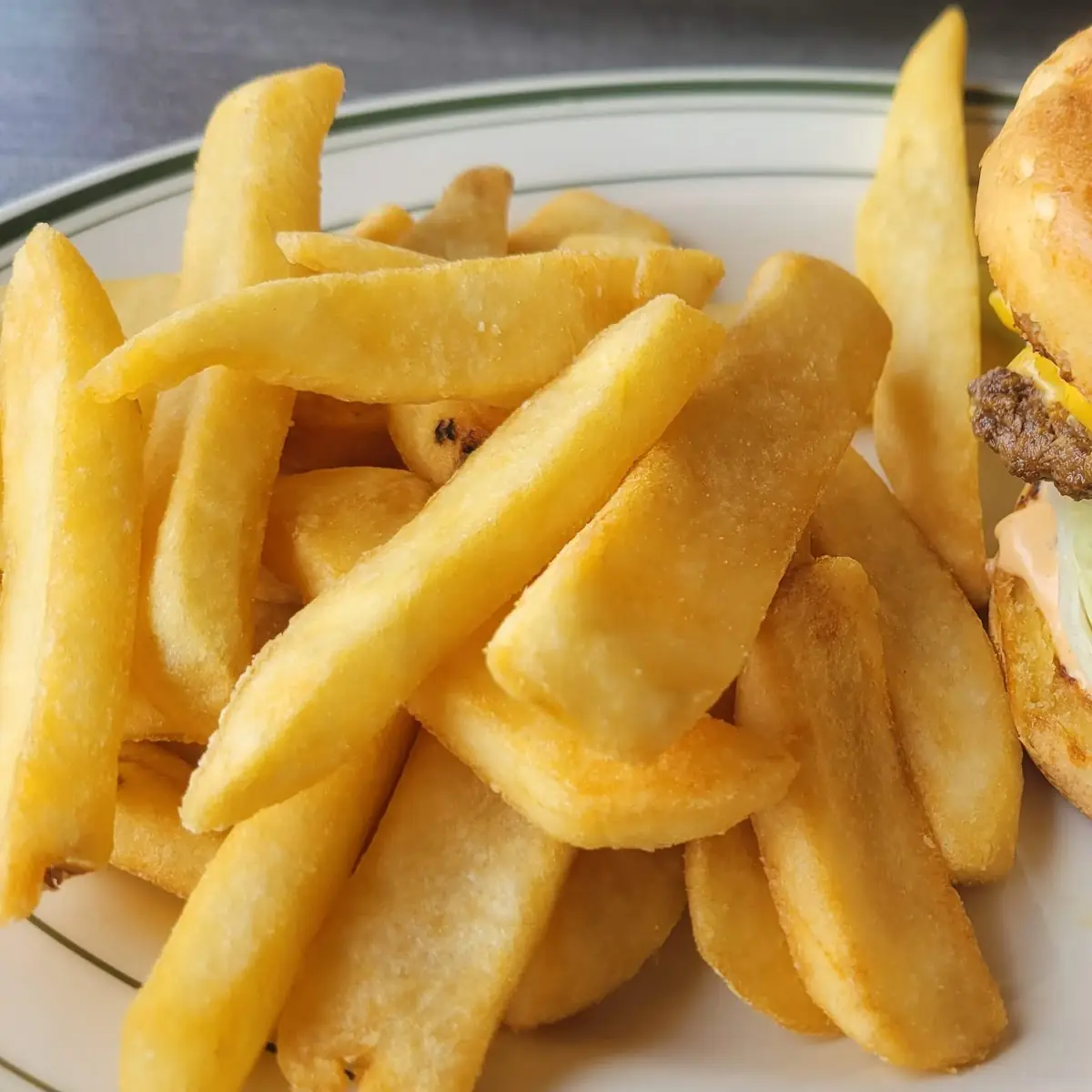 Classic Cheeseburger