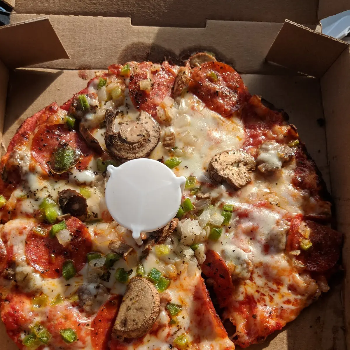 Deluxe Thin Crust Pizza