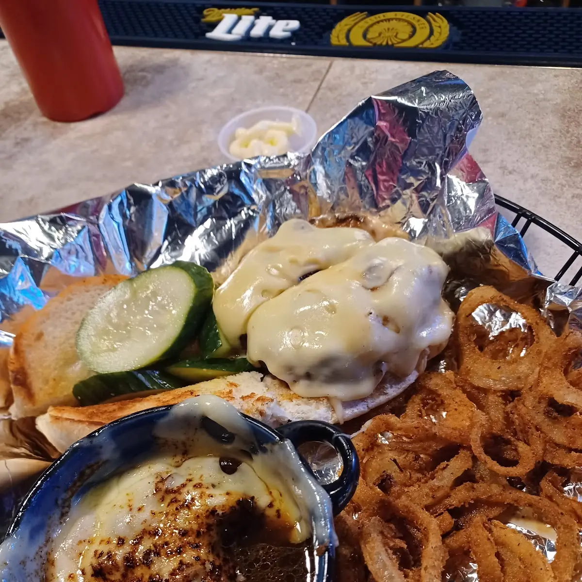 Kids Cheese Burger. (To Go)