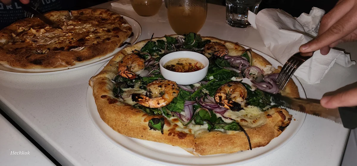 Rip-Tide Pizza, Restaurant Violet Angel