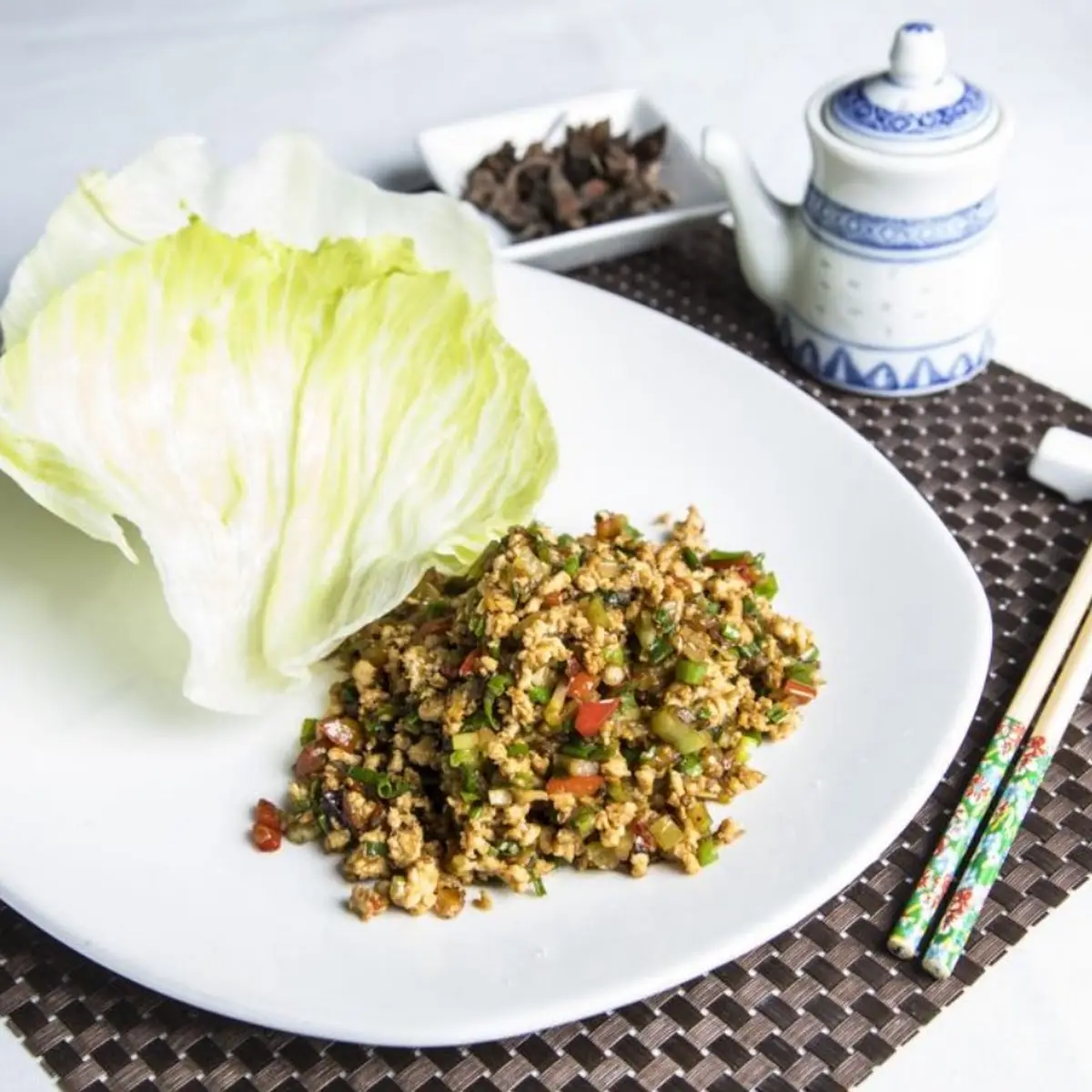 Minced Chicken Lettuce Wraps