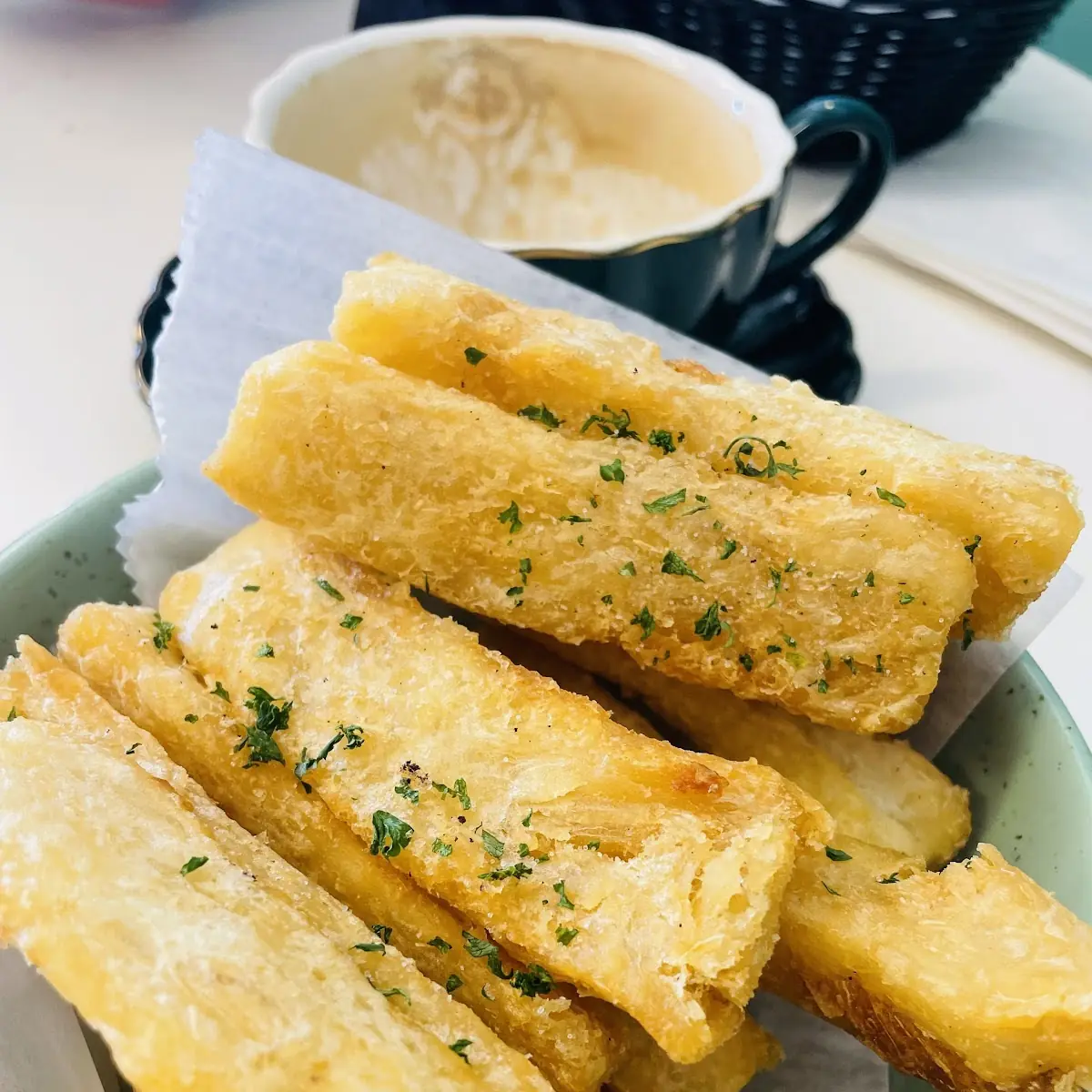 Magu's Yuca Fries 8