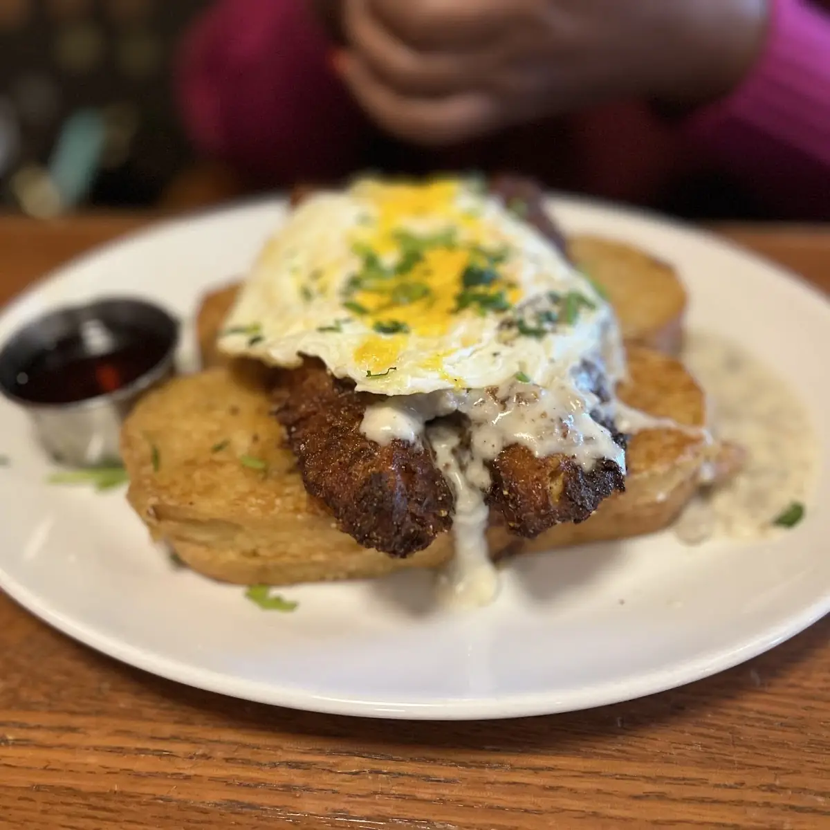 Walleye-Shrimp Cake Benedict