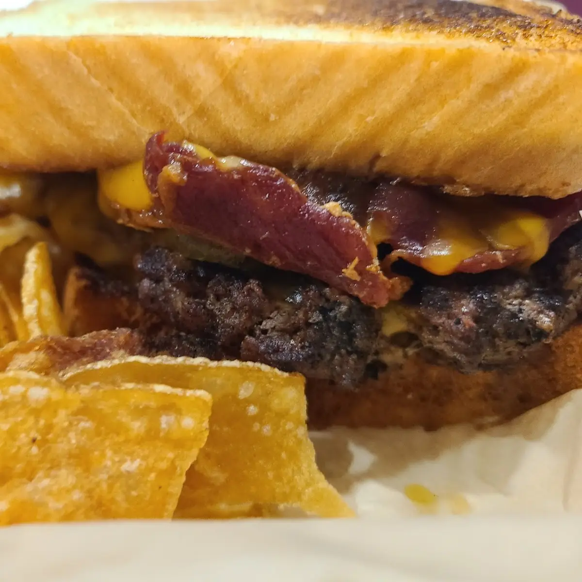 Bacon Cheeseburger