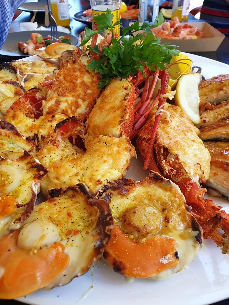Sea Food Place, Aces Seafood