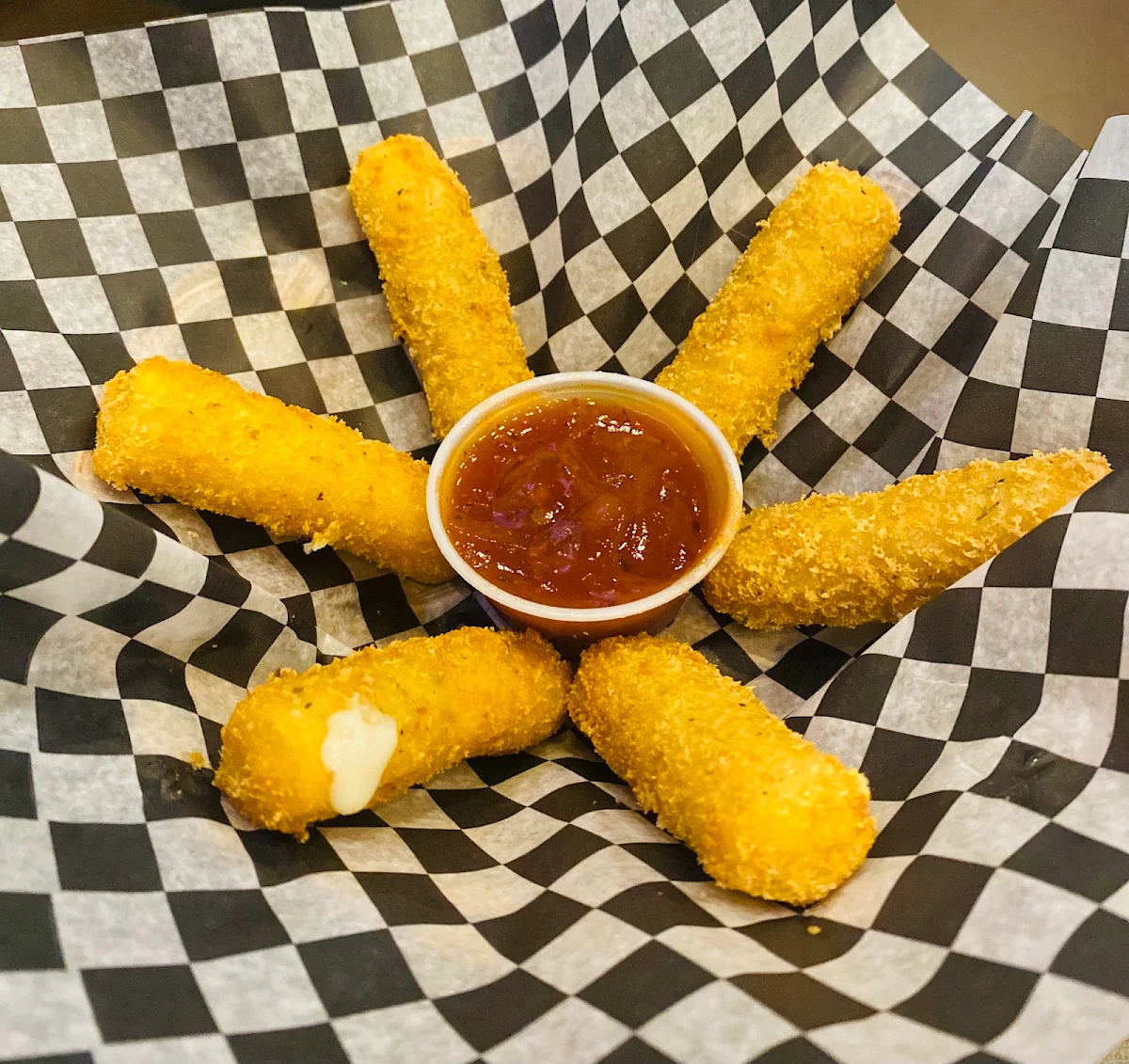 Mozzarella Sticks, Wing Station