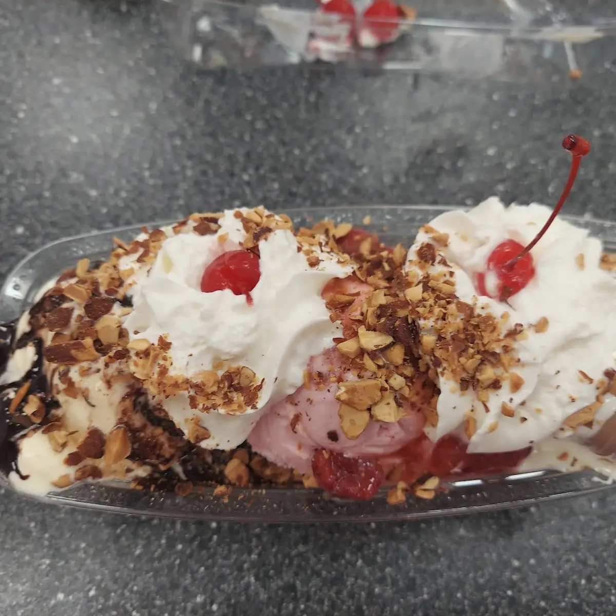 Old Fashion Banana Split