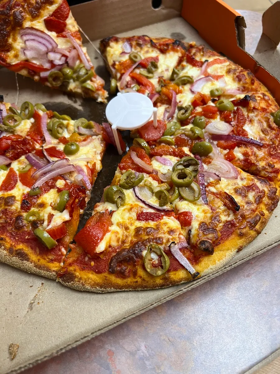 Butter Chicken Pizza