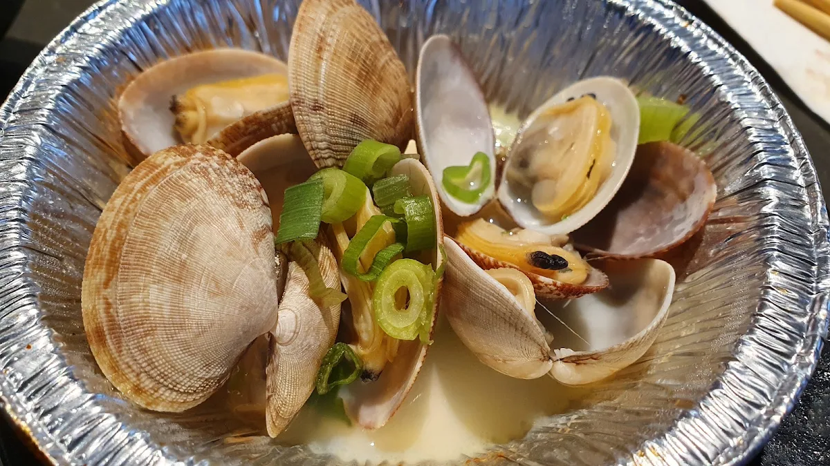 Sake Steamed Clam