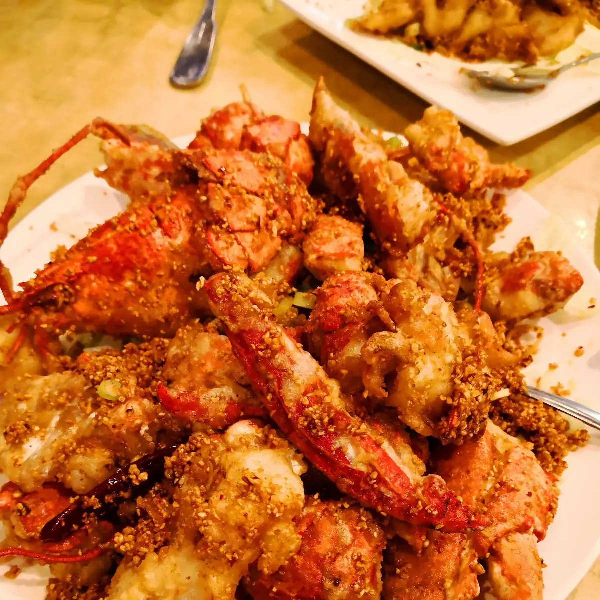 Golden Fried Frog Leg with Garlic