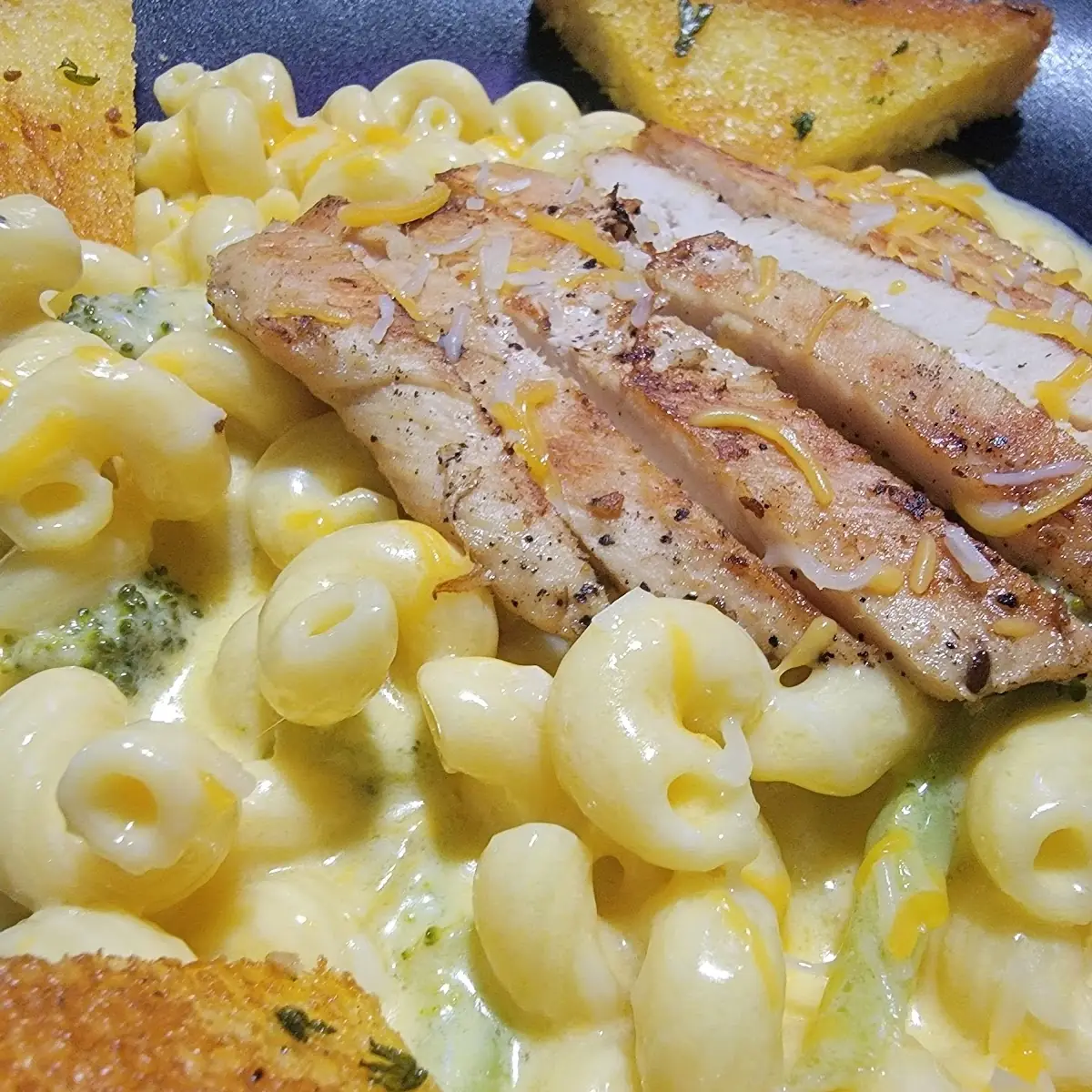Ragin' Cajun Mac & Cheese
