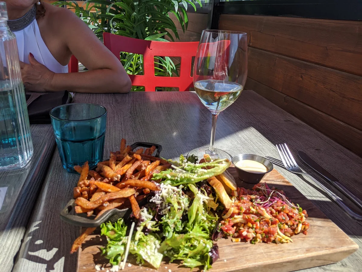 Highlights, Bistro Le St-Charles