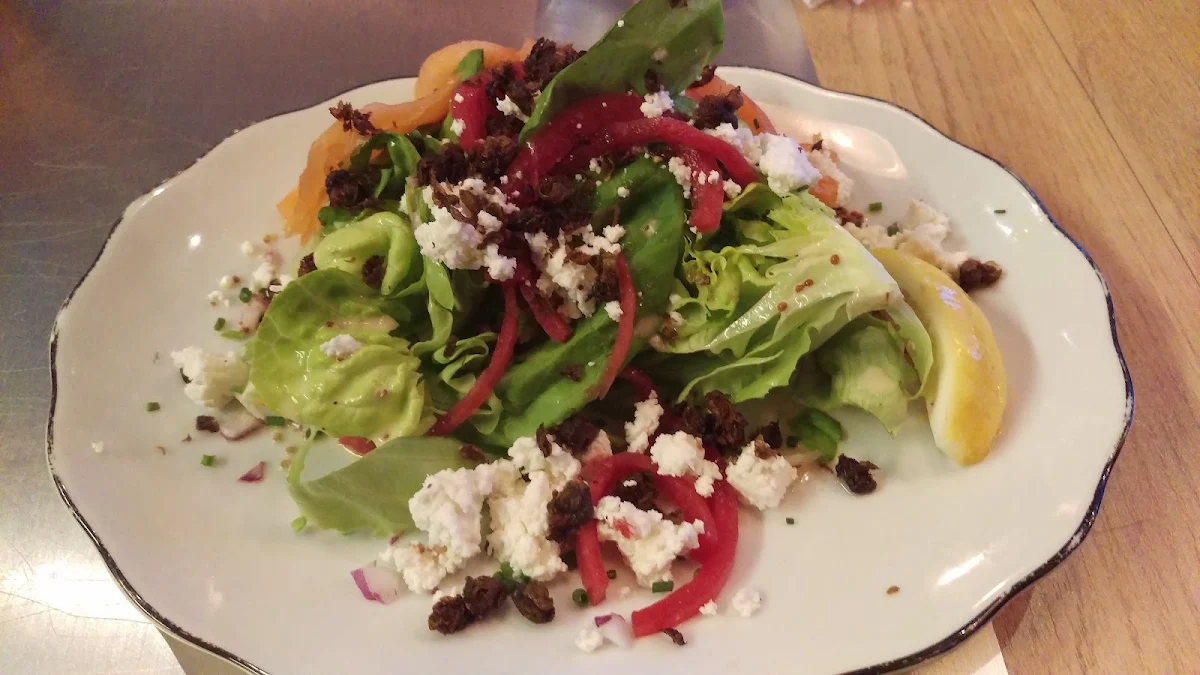 Salade Saumon Fumé, Bistro Le St-Charles