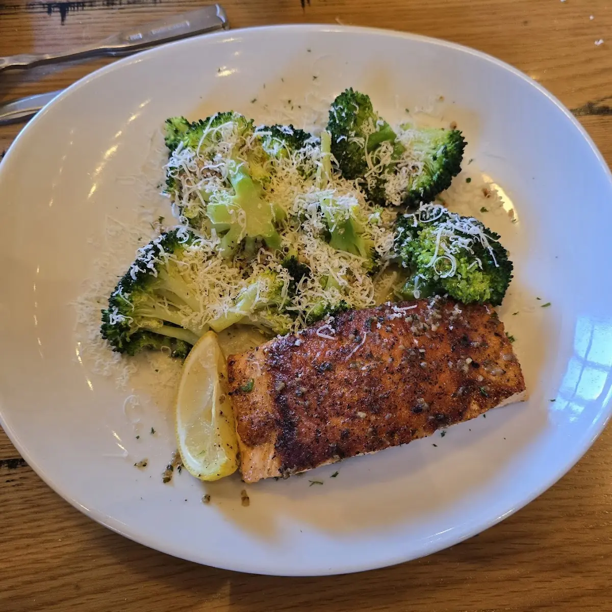 Grilled Salmon with Garlic Butter Broccoli Bites