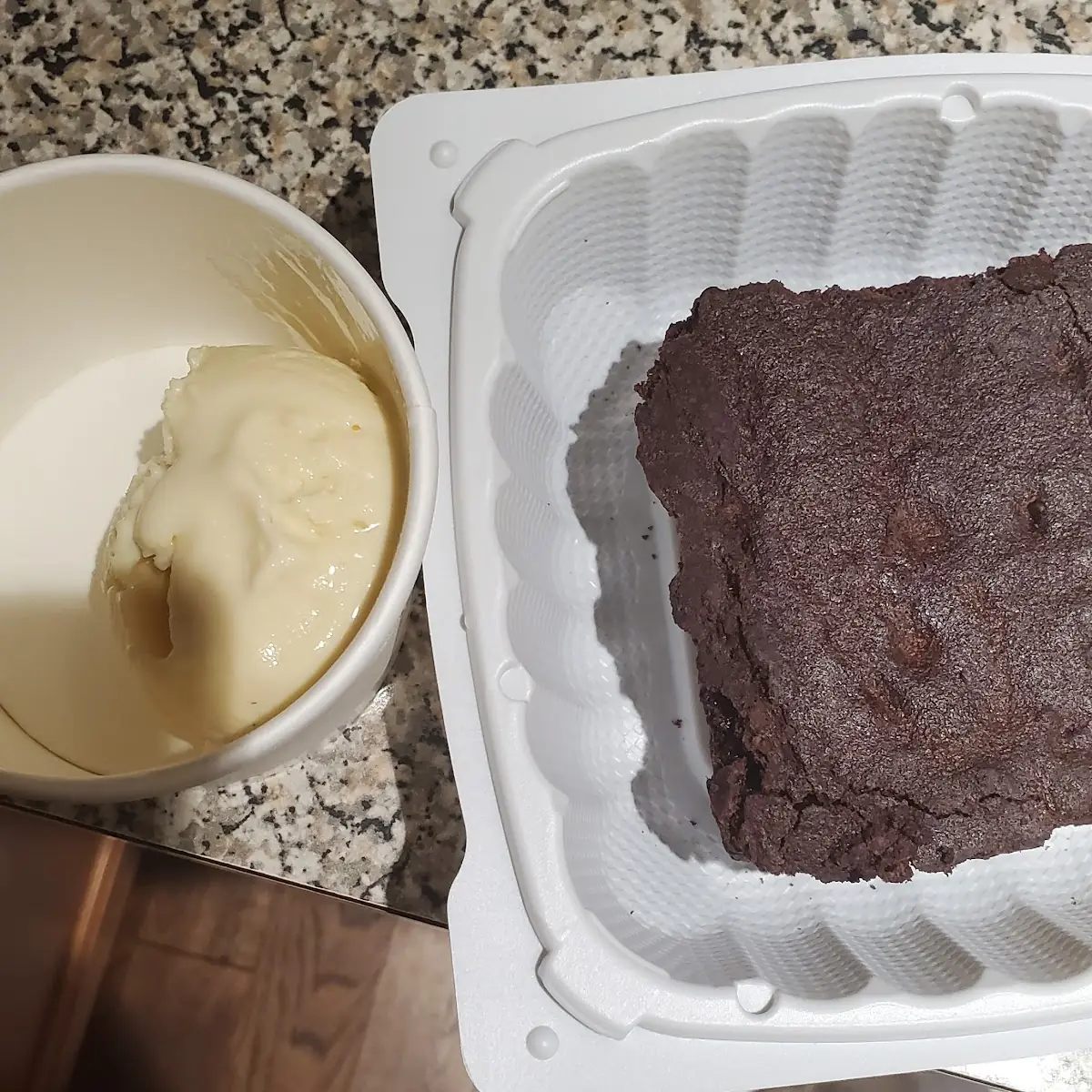 Brownie Sundae