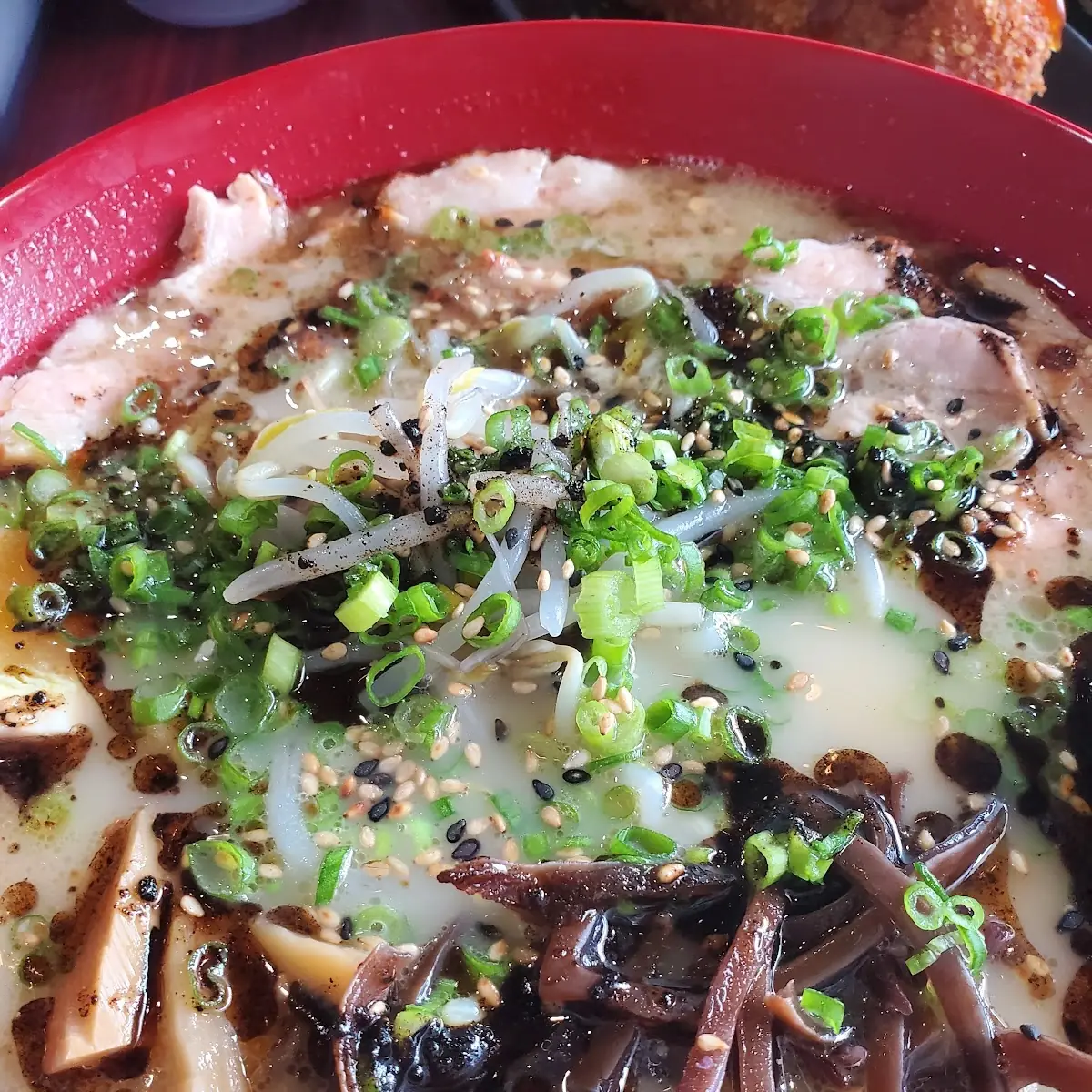 Tonkotsu Black Ramen