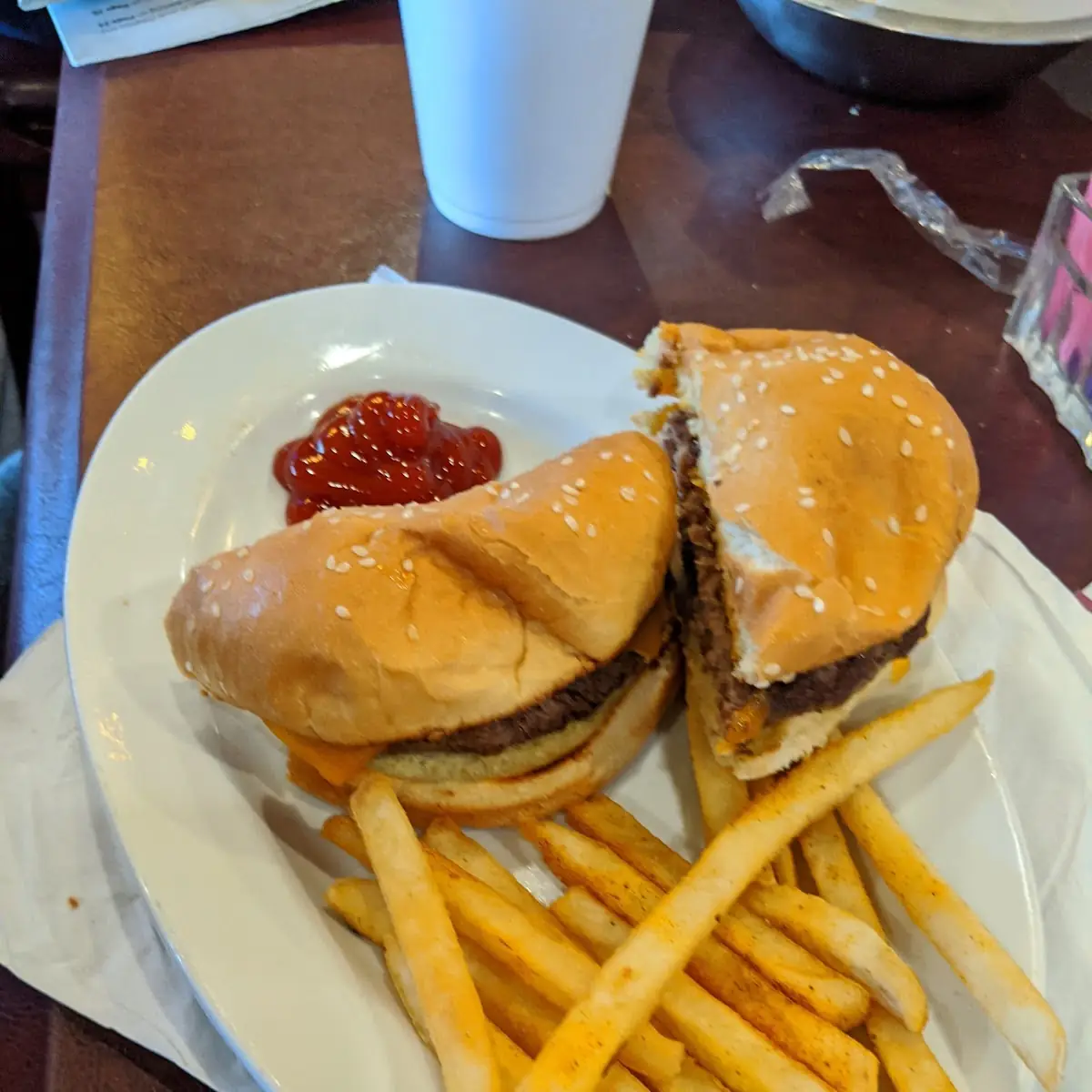 Kids Cheeseburger