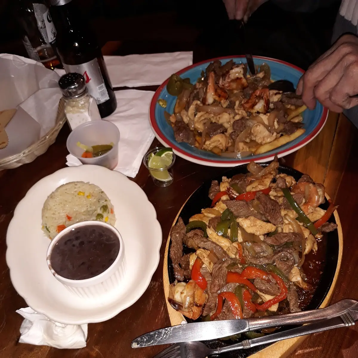 Picada Mixta Y Garnachas