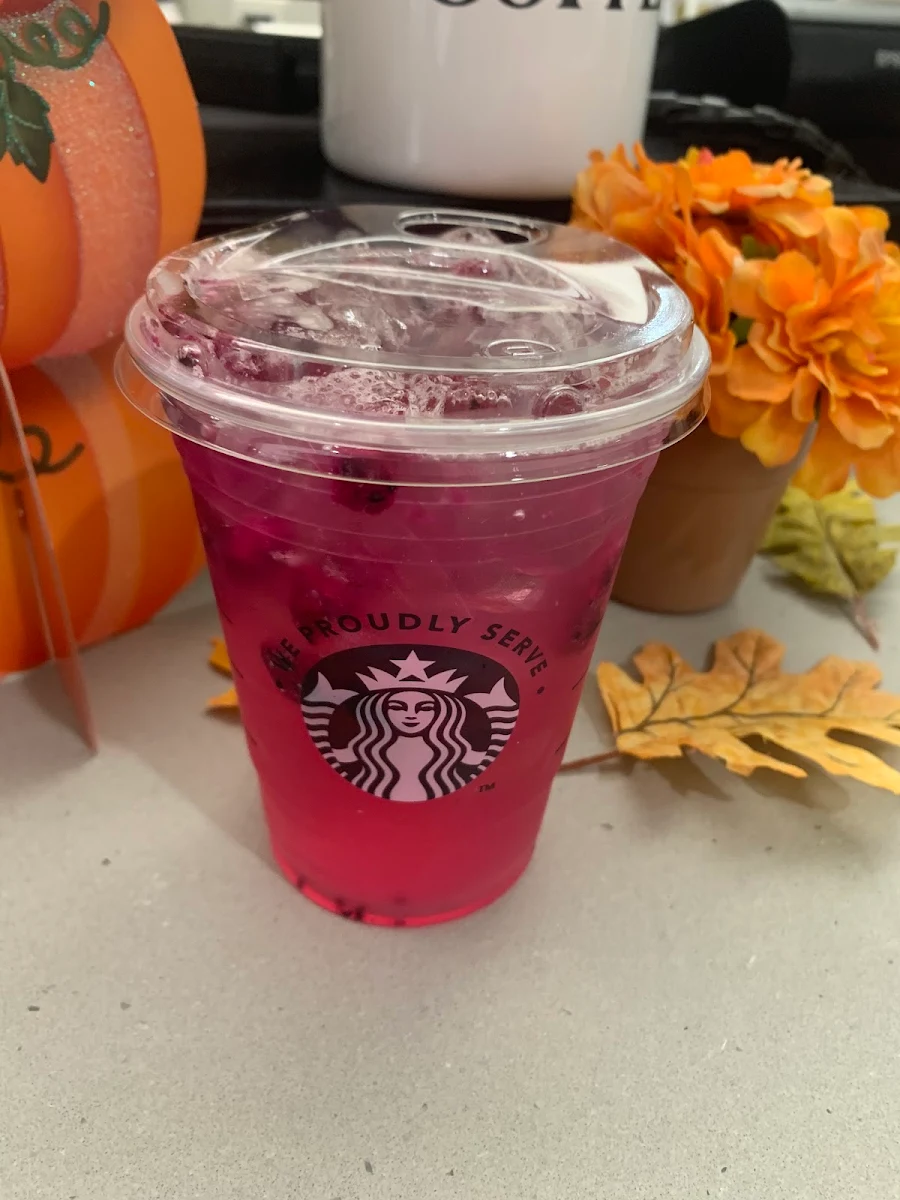 Dragonfruit Refresher