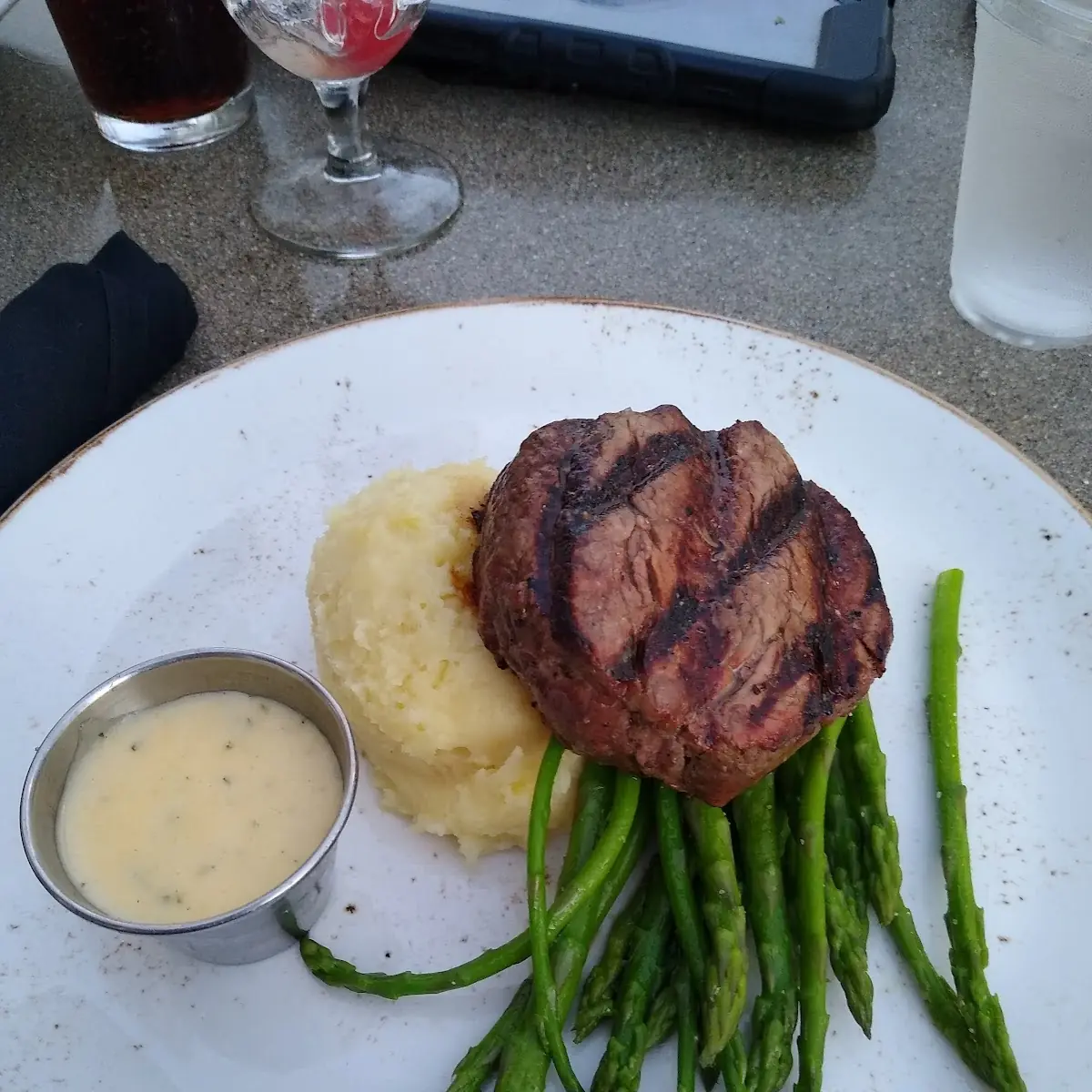 Oz Filet Mignon