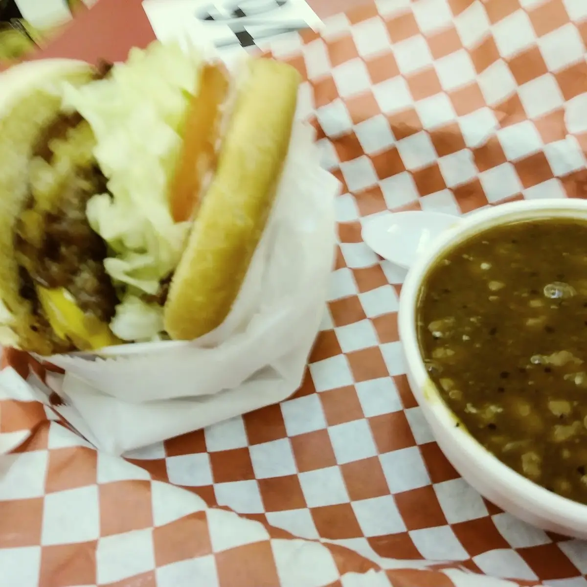 Cheeseburger with Baked Beans