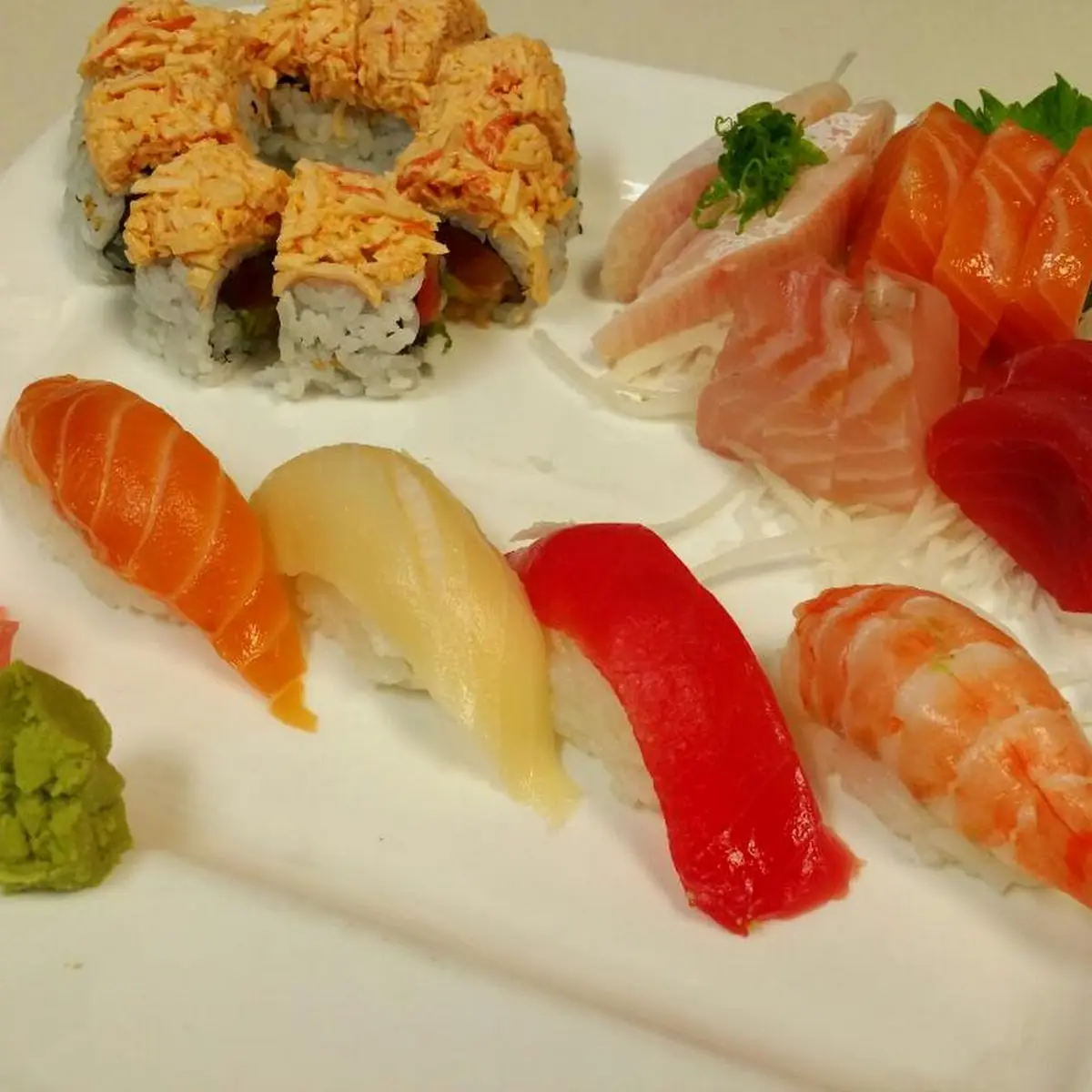 Sushi and Sashimi Combo