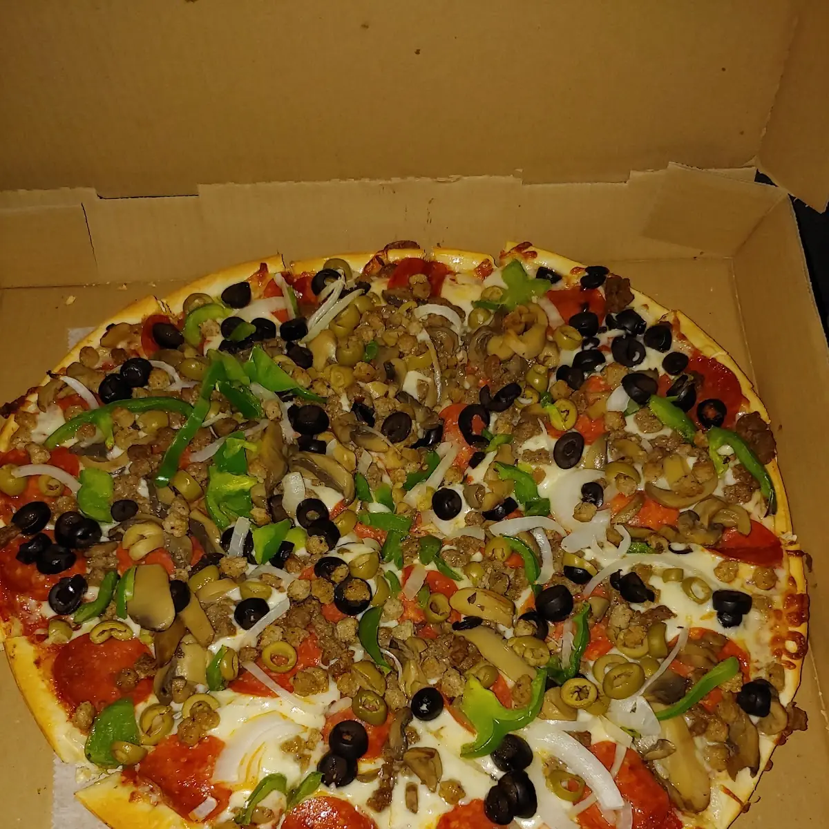 Large Thin Crust Supreme Pizza
