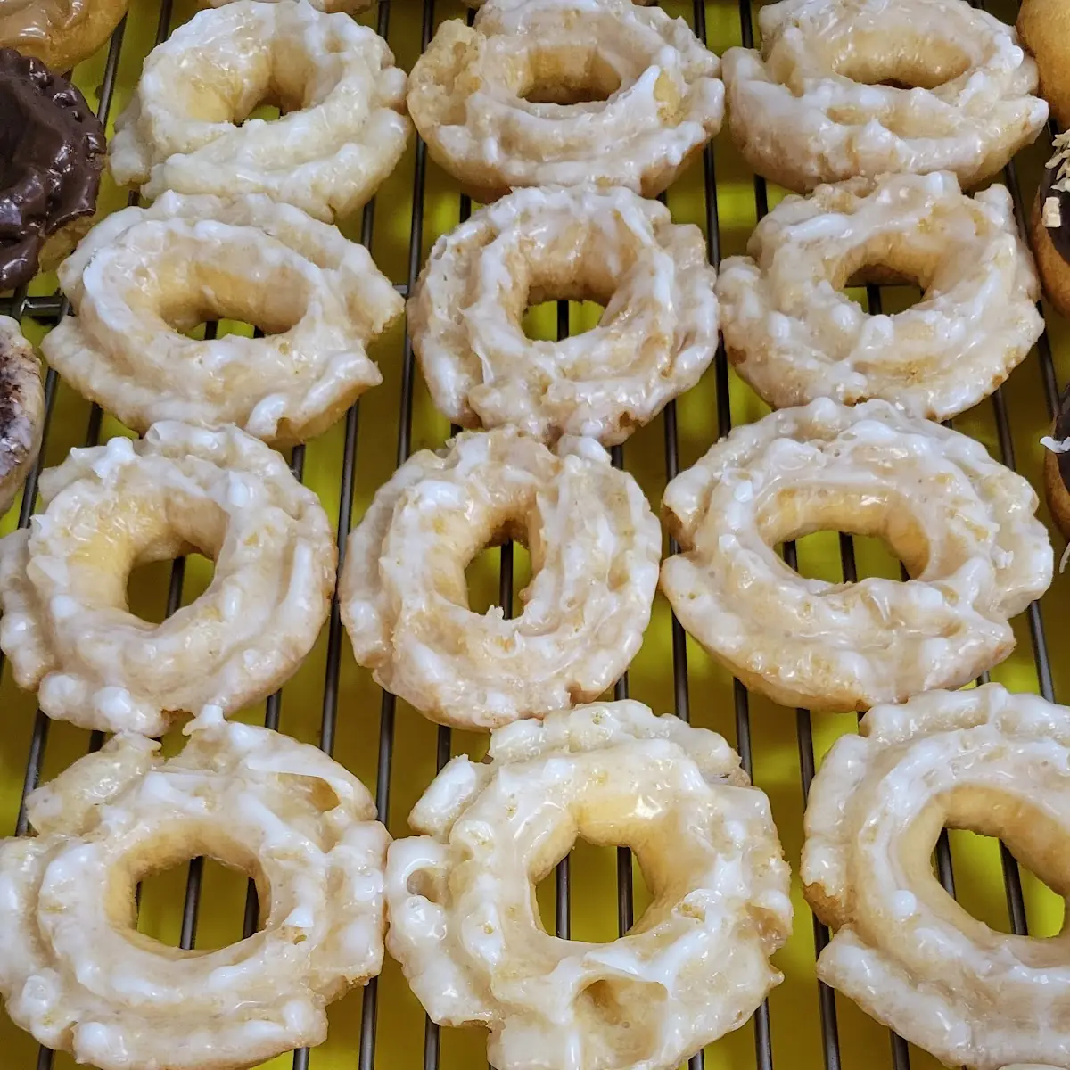 Old Fashioned Cake Cruller