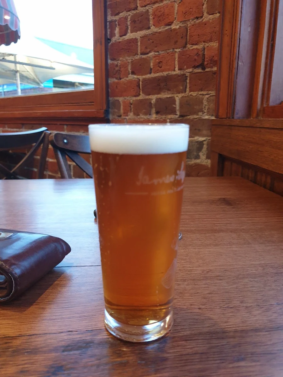 Little Creatures Pale Ale, Sawyers Arms Tavern
