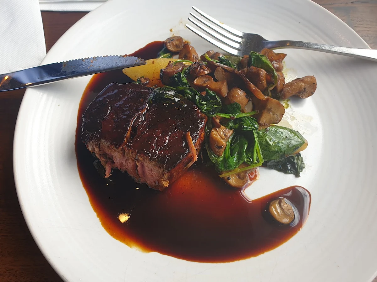 Mushroom and Sticky Shiraz Jus, Sawyers Arms Tavern