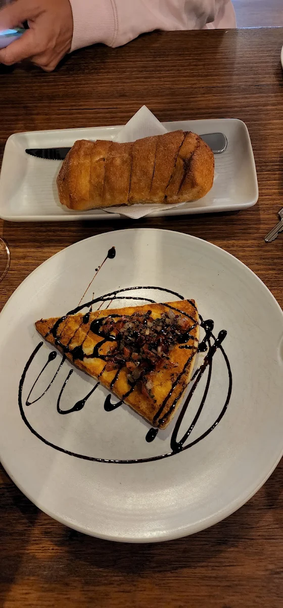 Saganaki, Sawyers Arms Tavern