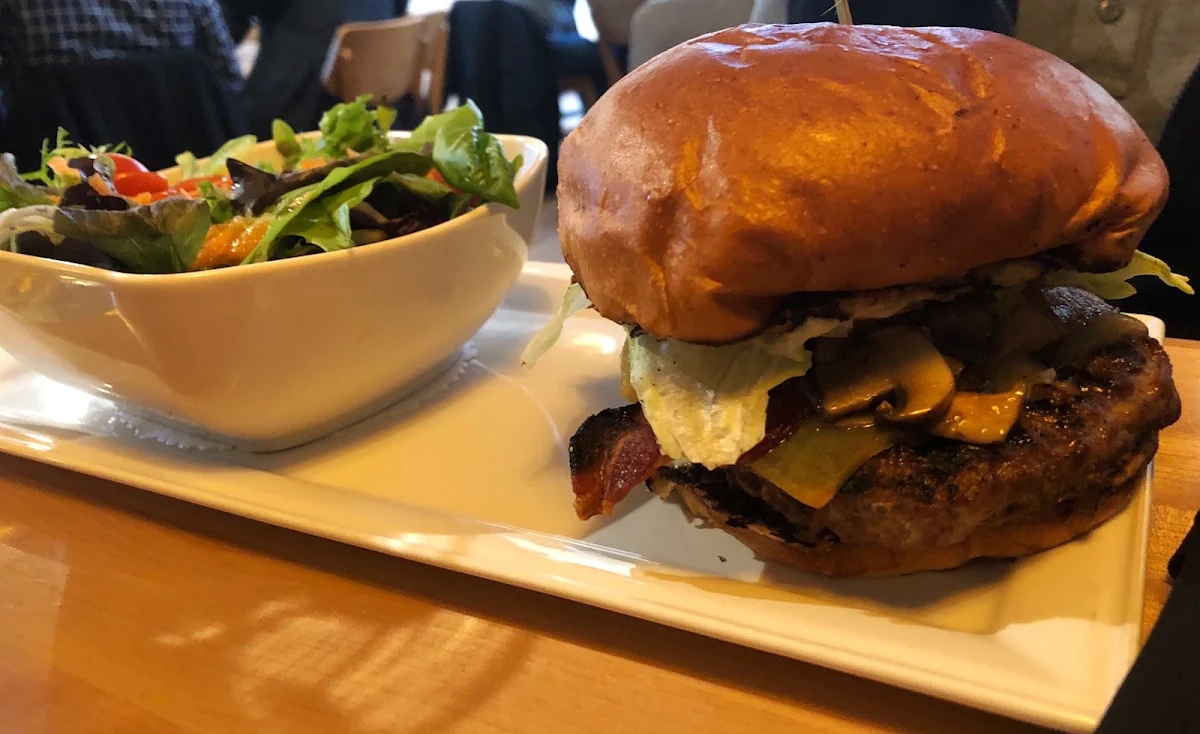 Prime Rib Burger, Rail & River Bistro