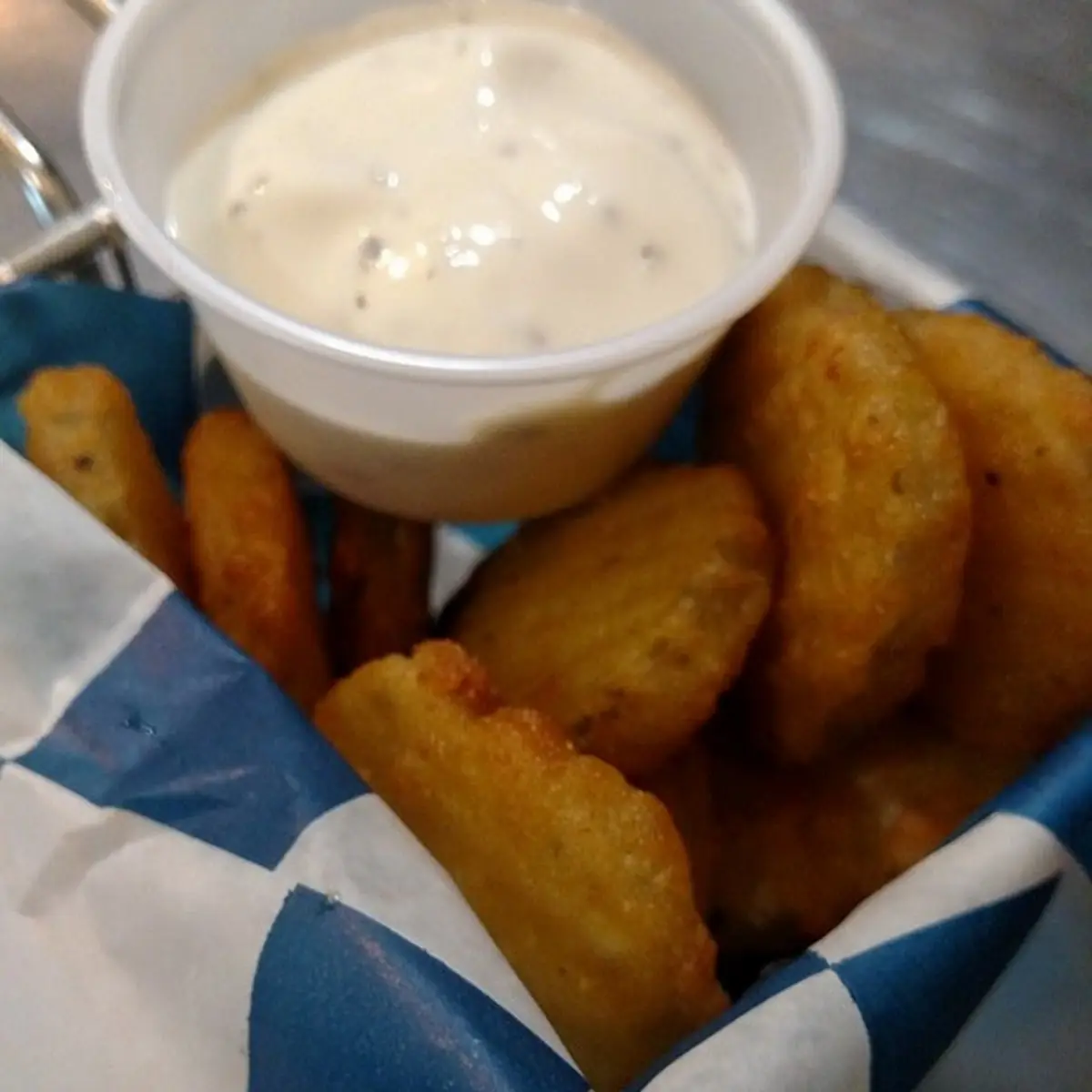 Pub Cheese Dip & Chips