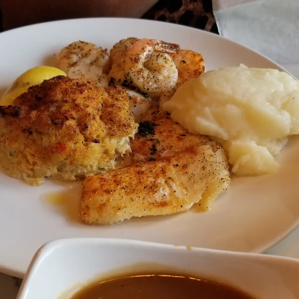 Broiled Seafood Platter