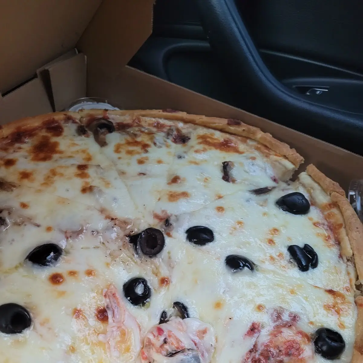 Deep Dish Vegetarian Pizza