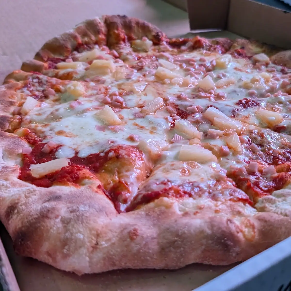 Hawaiian Pizza