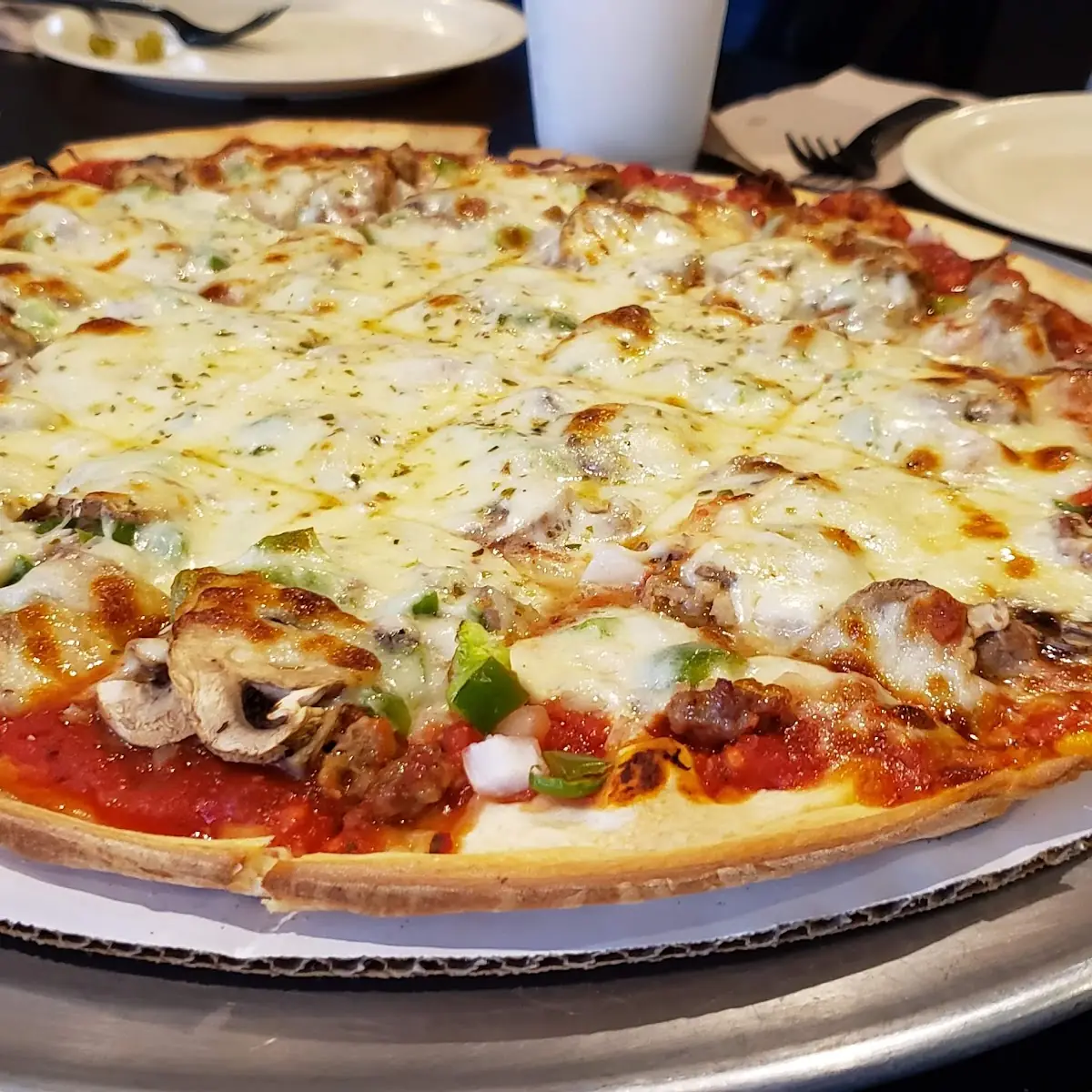 16 Party Pizza