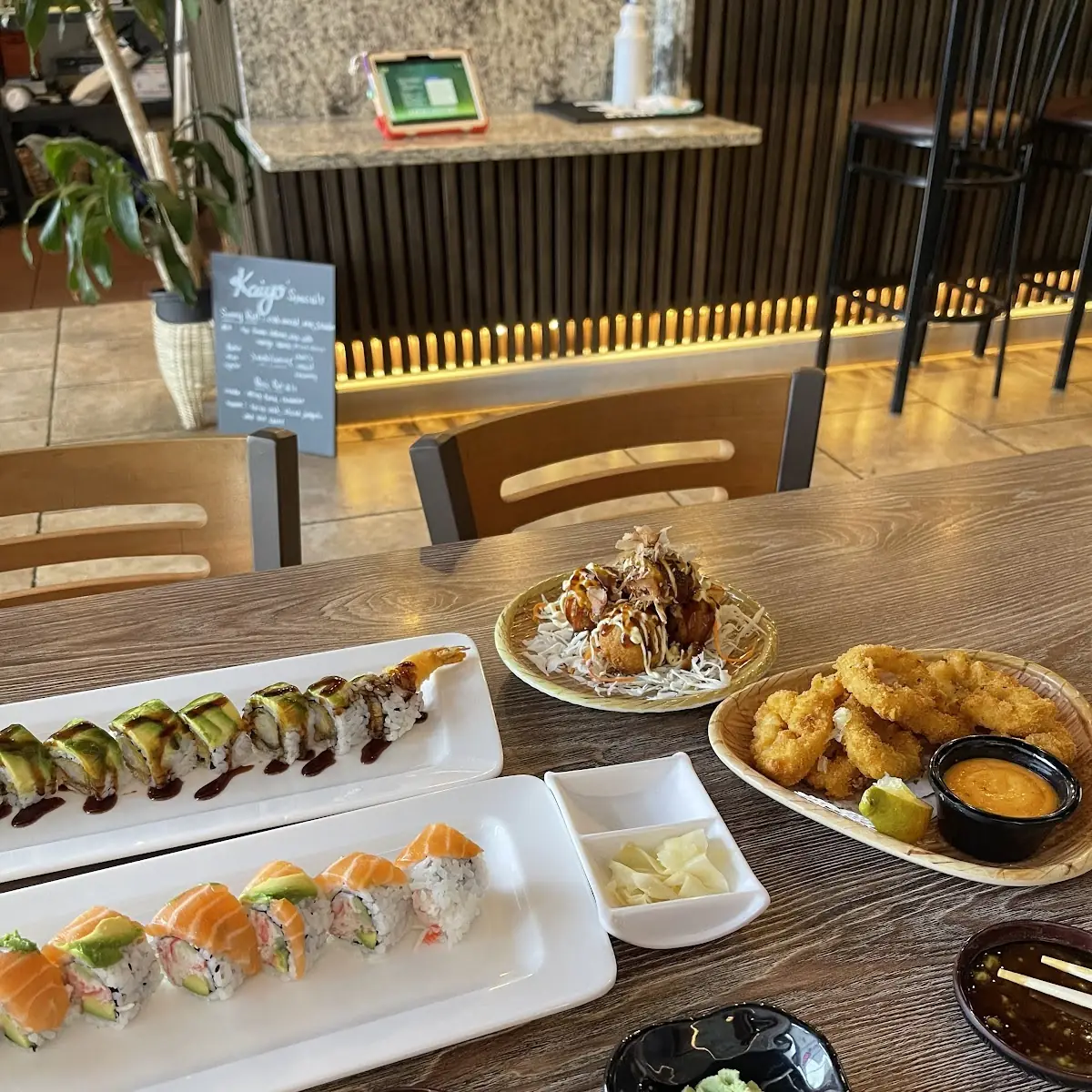 Fresh Salmon and Tuna Sashimi Platter