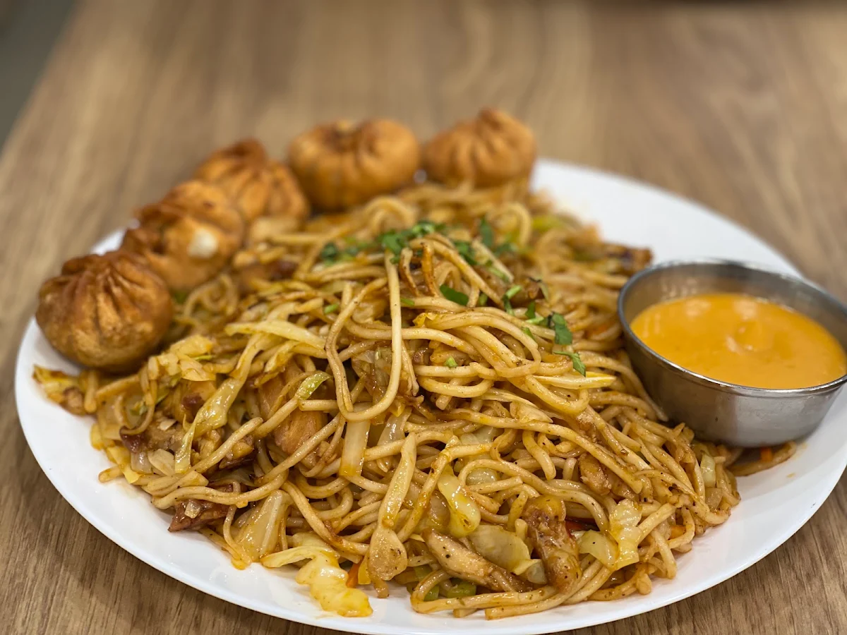 Chow-Momo