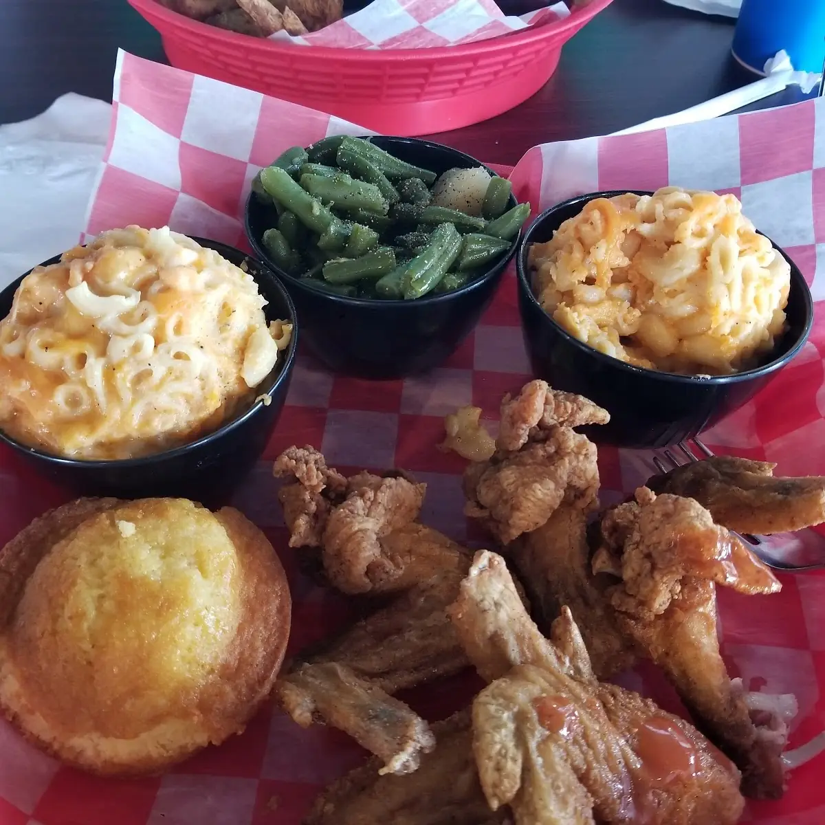 Mac and Cheese and String Beans