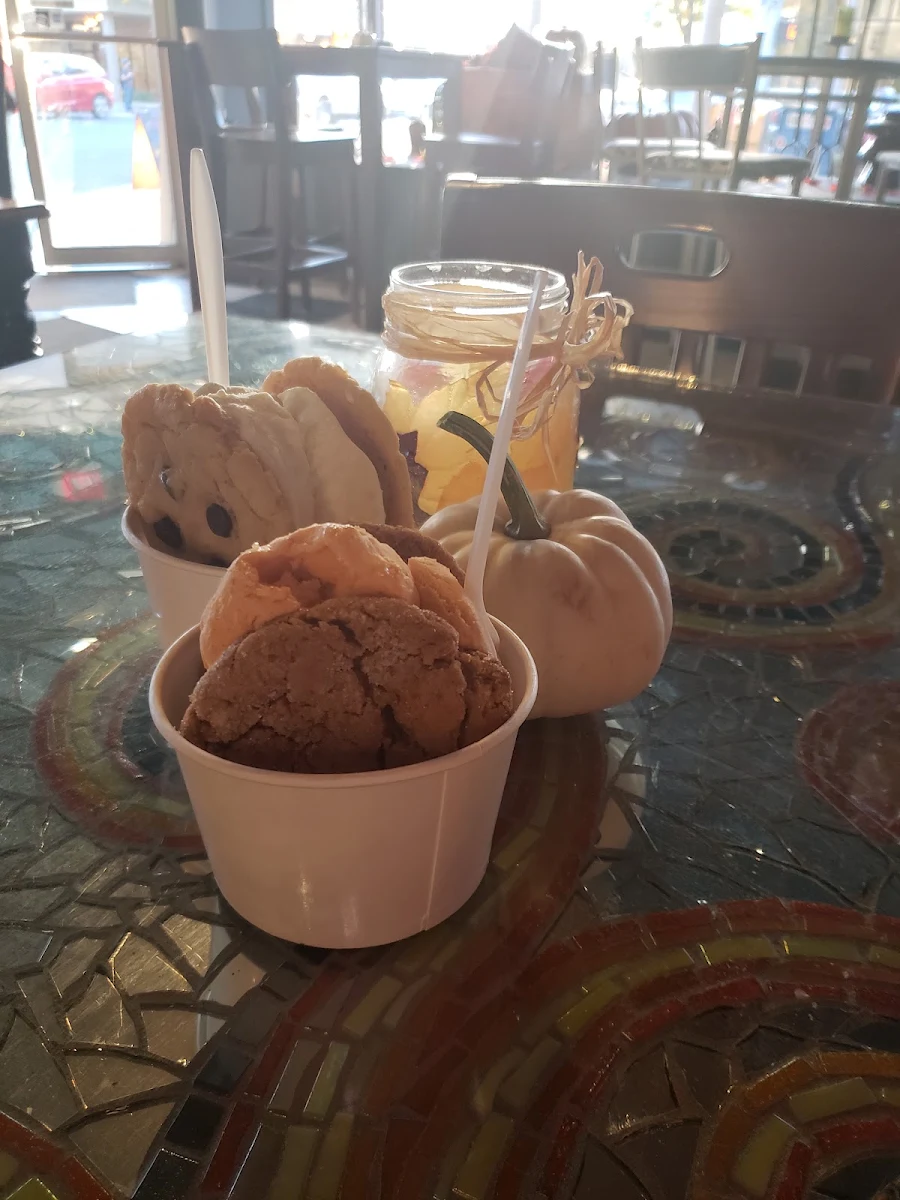 Ice Cream Sandwich
