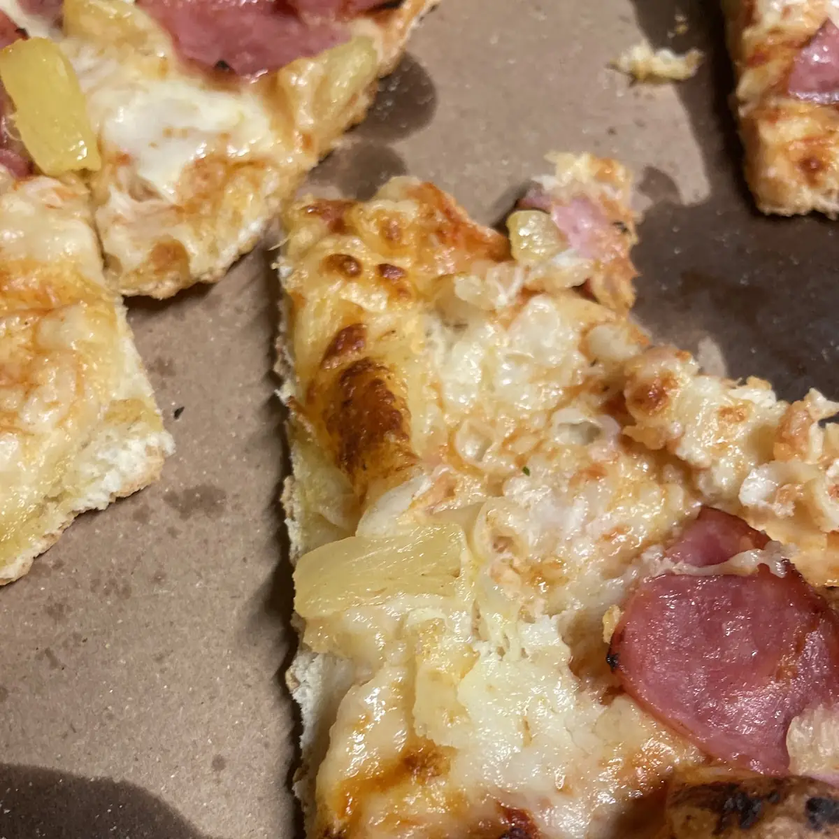 Hand Tossed Hawaiian Pizza