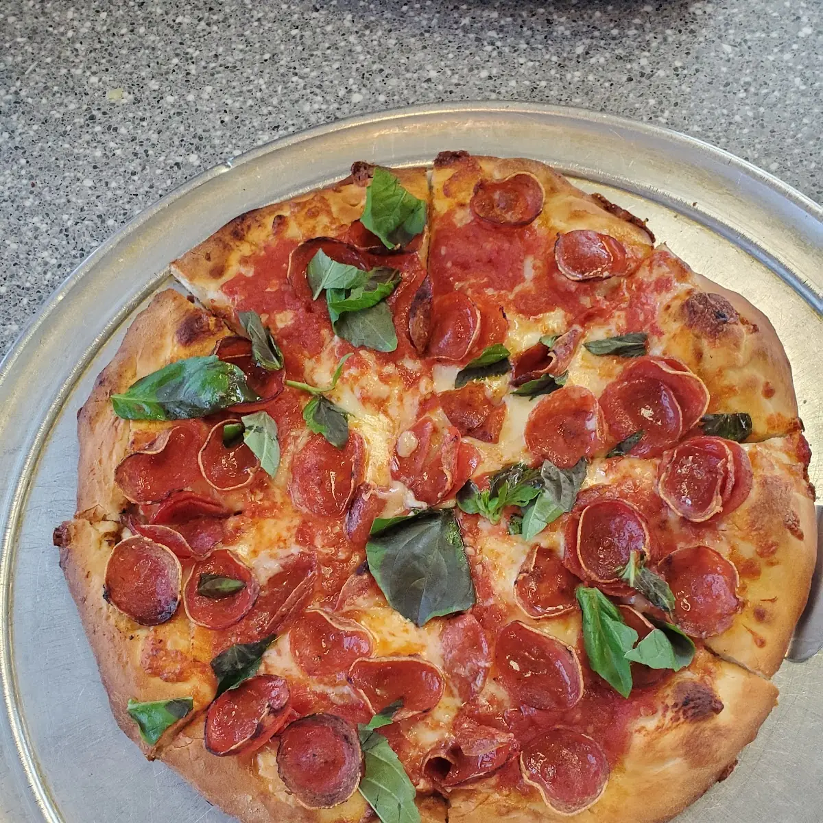 Pepperoni Pizza Hand Tossed