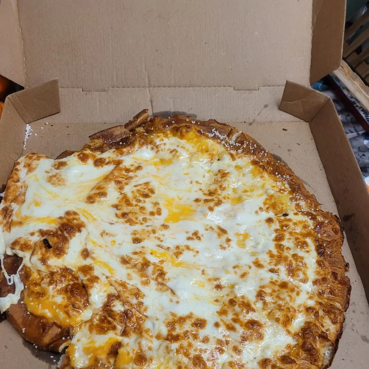 Cheese Pizza Pretzel Crust