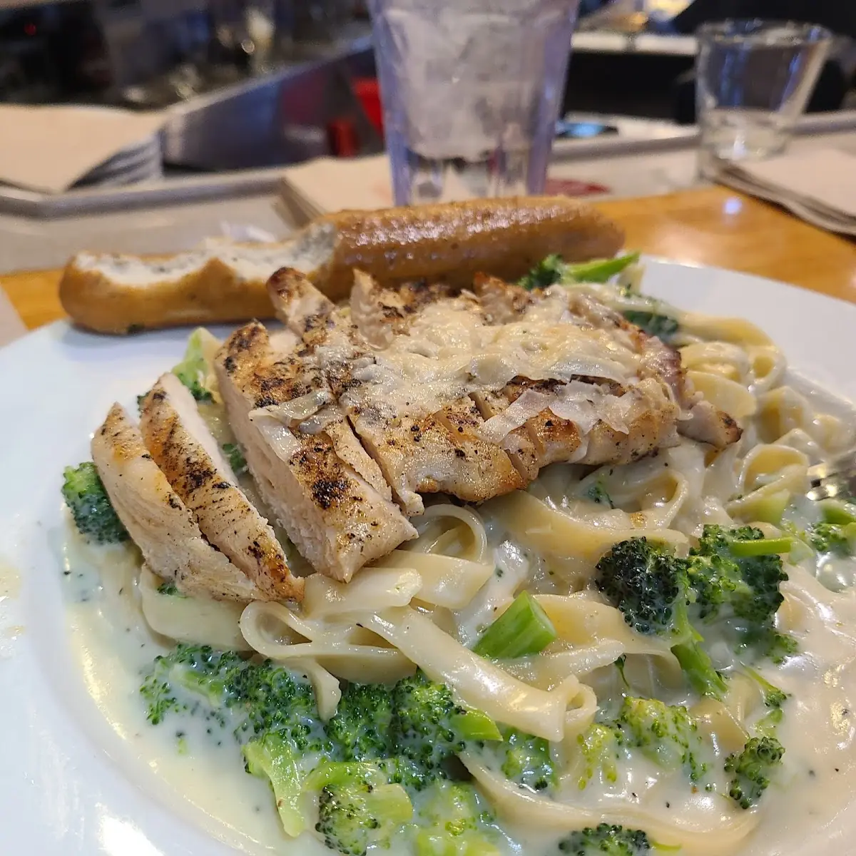 Chicken Broccoli Alfredo