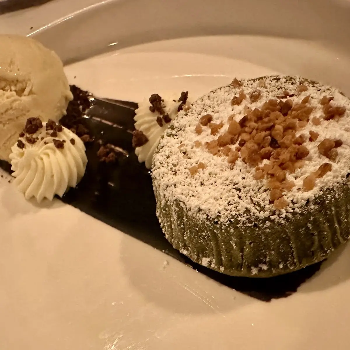 Pistachio Molten Cake