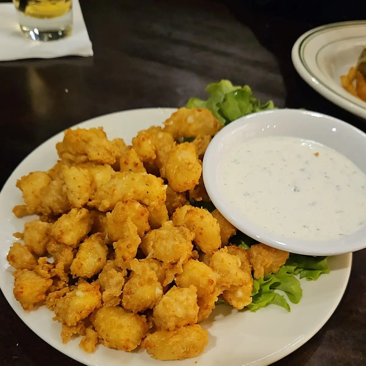 Cheese Curds and Ranch Dipping Sauce