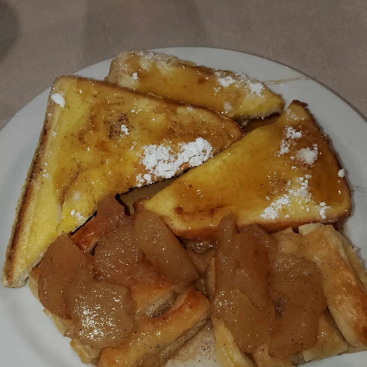 French Toast with Cinnamon Apples