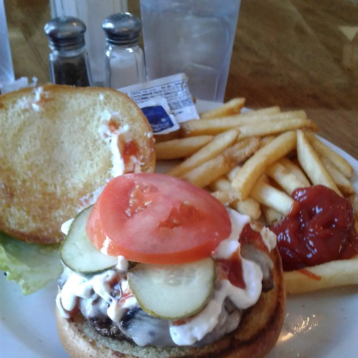 Mushroom Swiss Cheeseburger